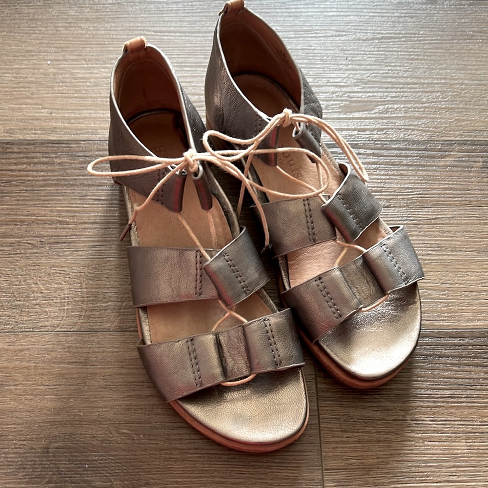 Anthropologie 6.5 Gentle Souls Kenneth Cole leather gladiator sandals